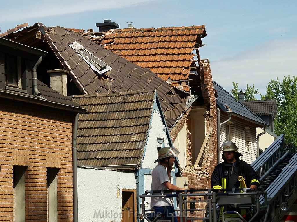 Detonation im Haus Erftstadt Dirmertsheim Brueckenstr P510.JPG